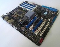    Asus Rampage II Extreme (LGA-1366)