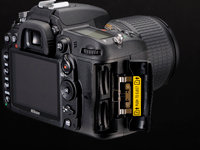 Nikon  16.2- D-SLR  D7000
