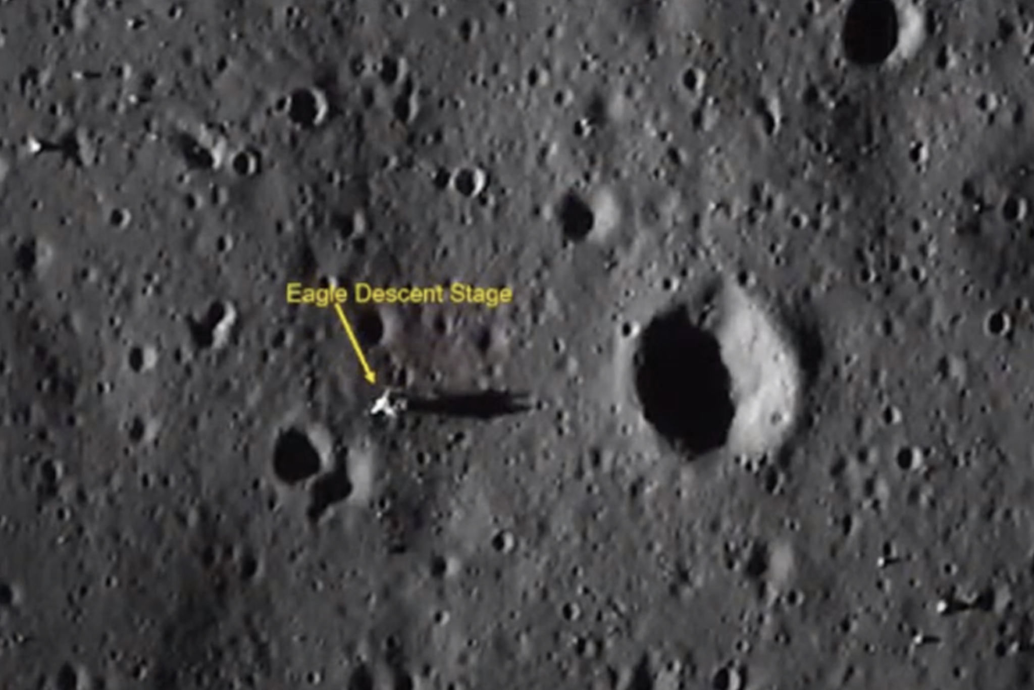 На луне были города. Снимки LRO Аполлон 11. Снимки Чандраяна Аполлон-11. Место прилунения Аполлона 11 на карте Луны. Чандраян 2 снимки Аполлона.