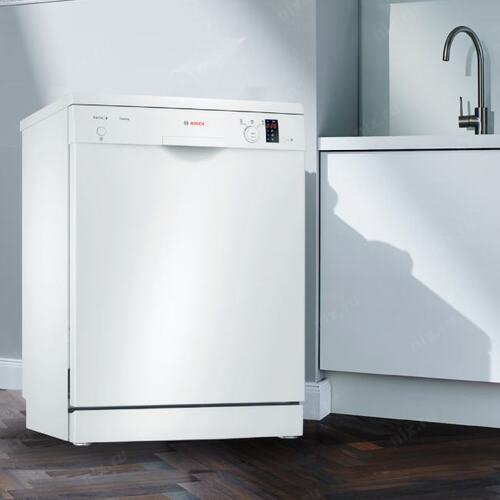Полноразмерная посудомоечная машина Bosch SMS23DW01T