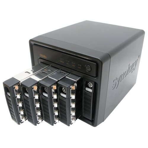 Сетевое хранилище на 5 дисков Synology DS509+