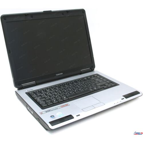 Ноутбук Toshiba Satellite L40-139 (Intel Celeron M 520, 1 ГБ, 120 Гб HDD, WiFi, 15")